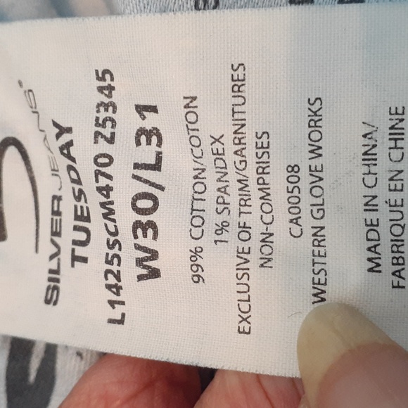 🛍Silver Jeans,Tuesday, Sz 30 straight leg distressed low rise blue  jeans.    … - Picture 5 of 13